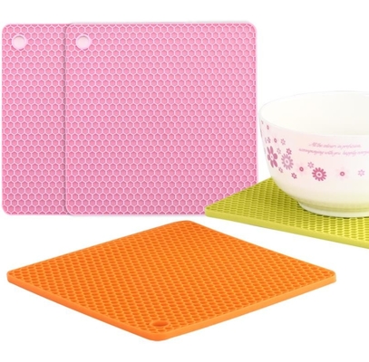 Het kleine Keukengereedschap van het Honingraatsilicone plateerde 18.2*18.2*0.6cm voor Baby