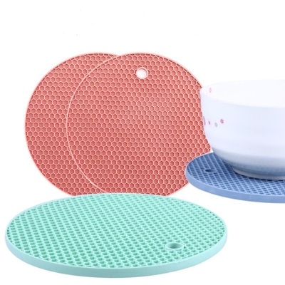 Pret 8MM Dikke de Mat Veilige Toebehoren van het Siliconekeukengereedschap voor Eettafel